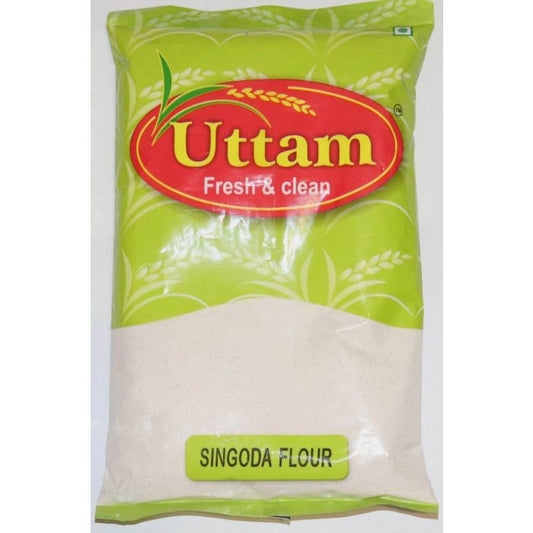 Uttam singoda atta 900g